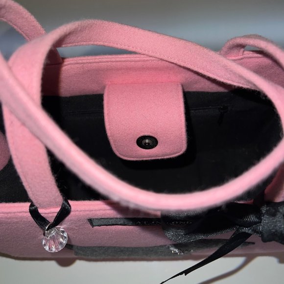 My Flat in London Scottie Dog Wool Felt Purse - Picture 4 of 5